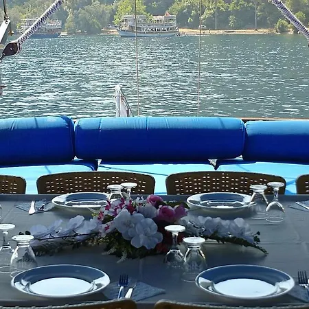 Hotel na wodzie Segmen Gulet Marmaris